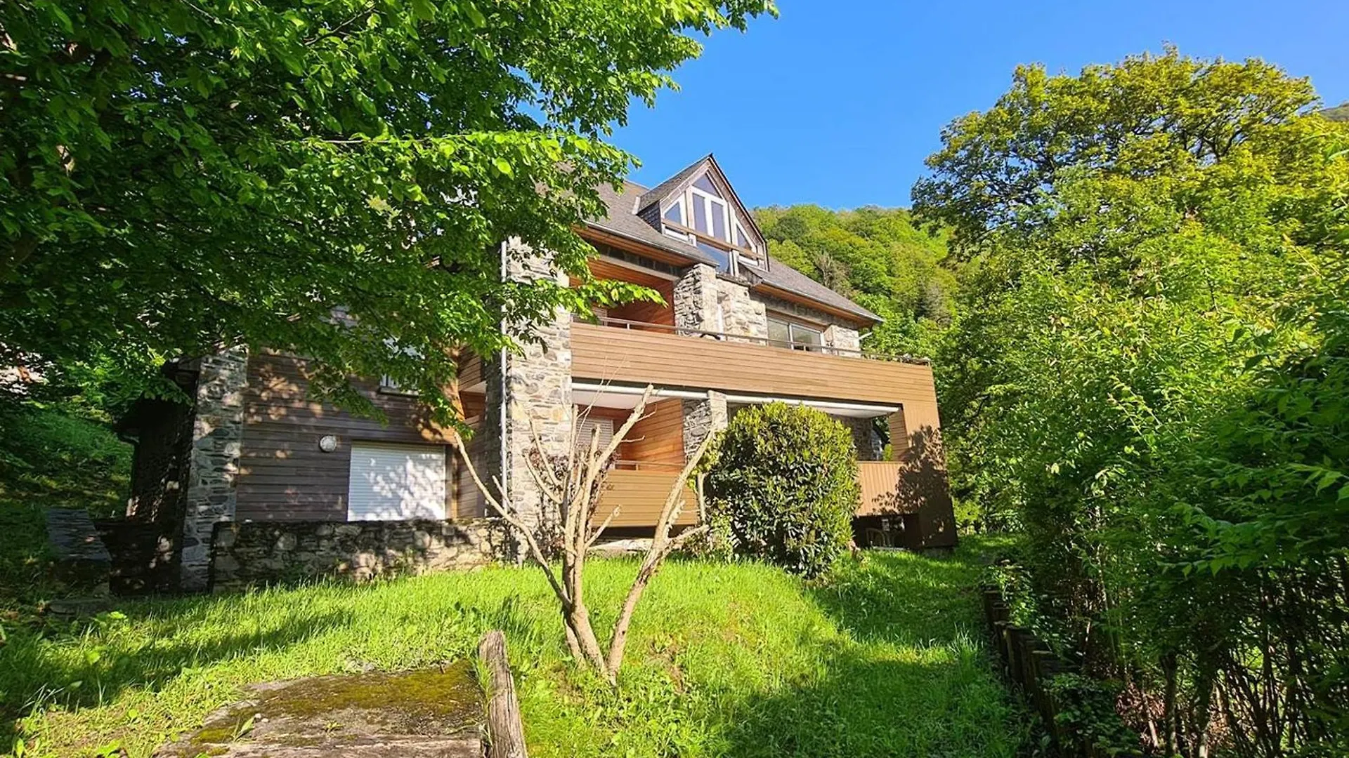 Grand Chalet Equipe Et Calme Avec Parking A Cauterets - Fr-1-812-124