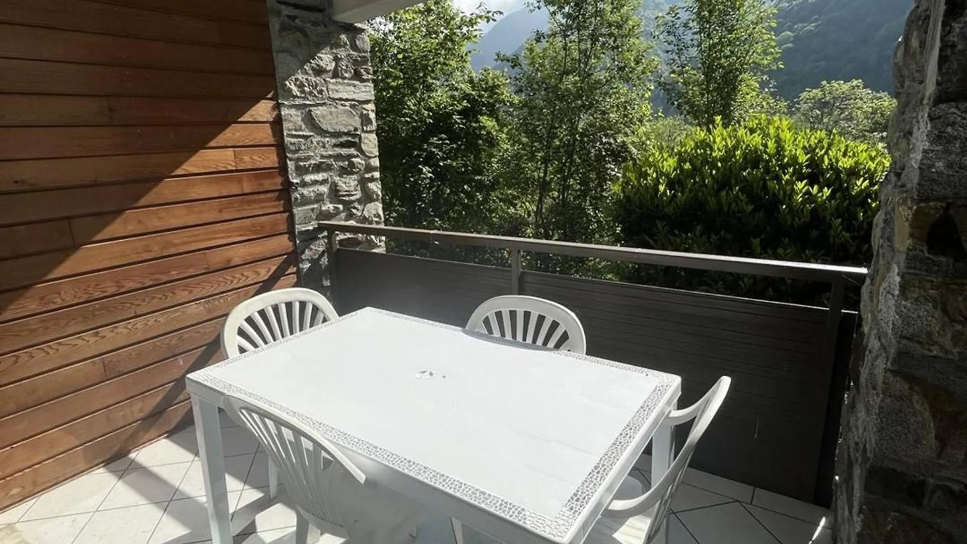Grand Chalet Equipe Et Calme Avec Parking A Cauterets - Fr-1-812-124 0*,